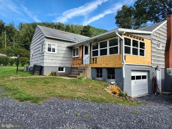 85 Blackburn Rd, Emporium, PA 15834