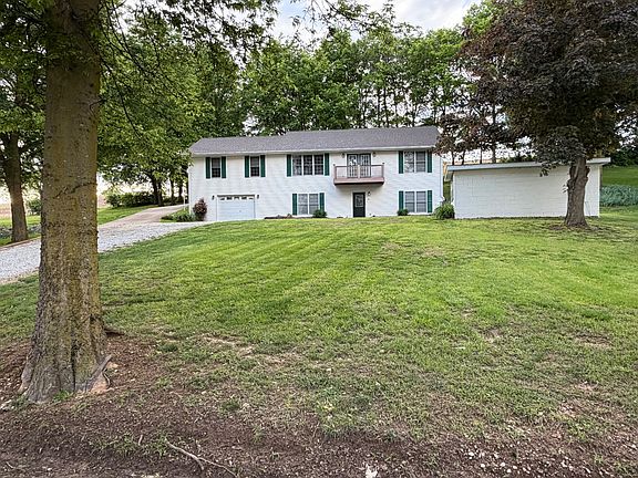 3rd image of 406 Cove Rd