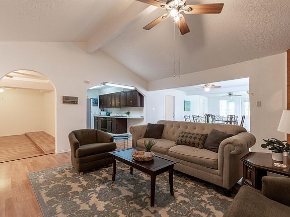 3rd image of 1419 Winderemere Dr #693711