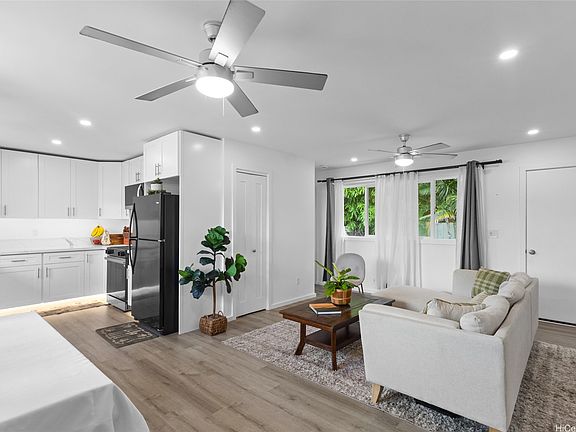 4th image of 1436 Hele St
