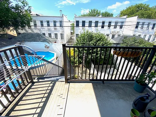 Sold by Maximillion Realty, Inc. | media 15