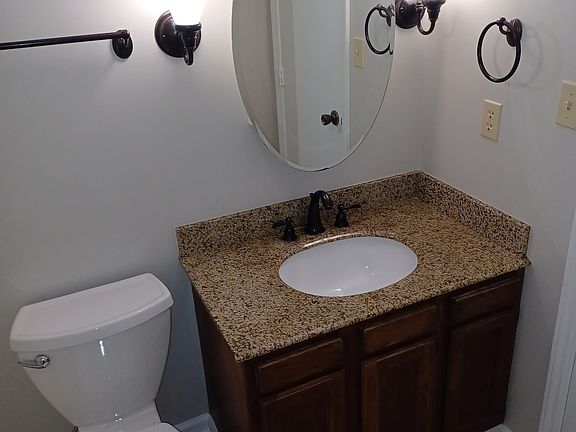 4th image of 109 Bramble Ct