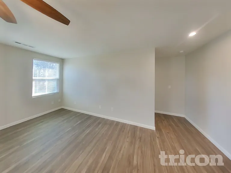 3001 Dartmoor Pl — Photo 3