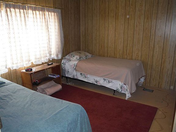 5th image of 8865 S Dixie Ct