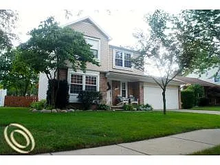 8168 Lake Crest Dr photo 1