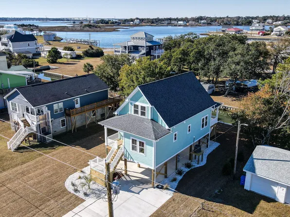 302 Easy Street, Cape Carteret, NC 28584