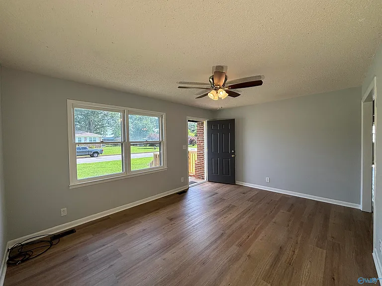 104 Gann Ave — Photo 7