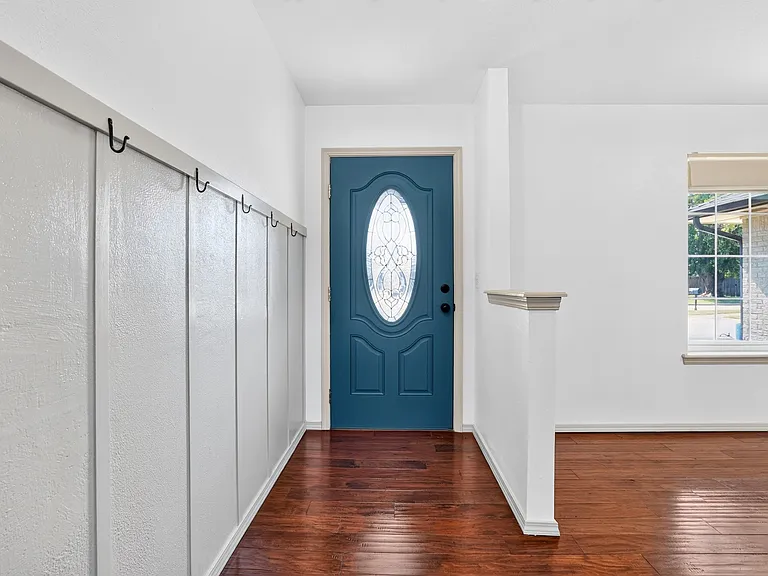 3304 Jim Robison Dr — Photo 5