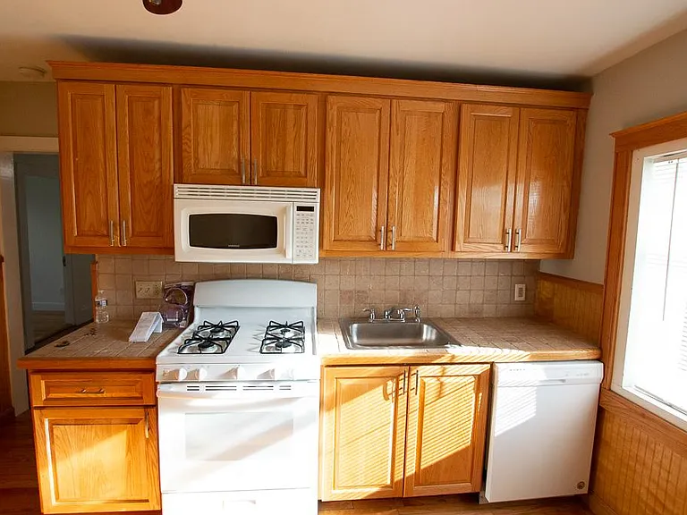5 Lorenzo St #1 — Photo 5