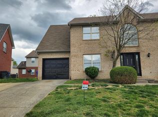 3863 Sugar Creek Dr, Lexington, KY 40517