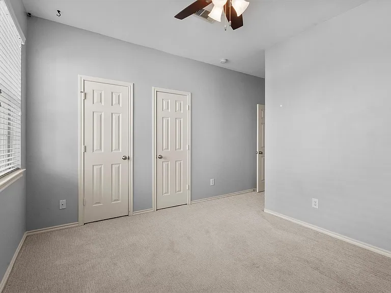 2131 Kemah Village Dr — Photo 25