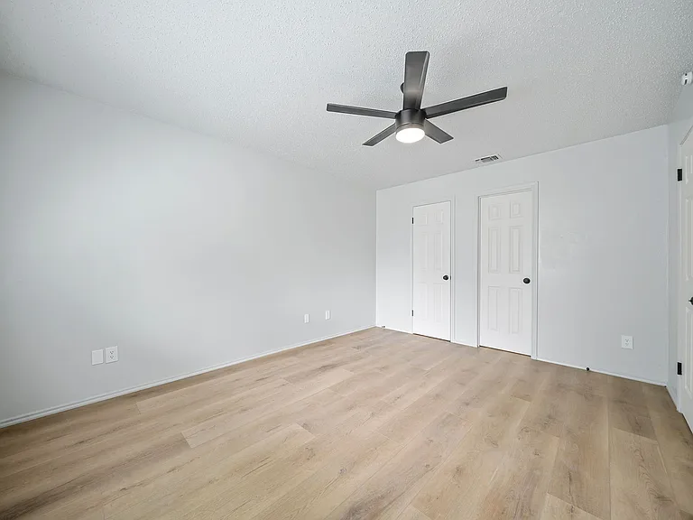 5250 Gawain Dr #5250 — Photo 5