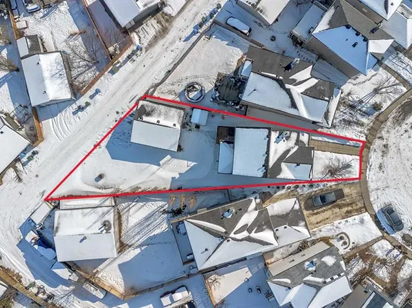 46 SW Covewood Cir NE, Calgary, AB T3K 5P7