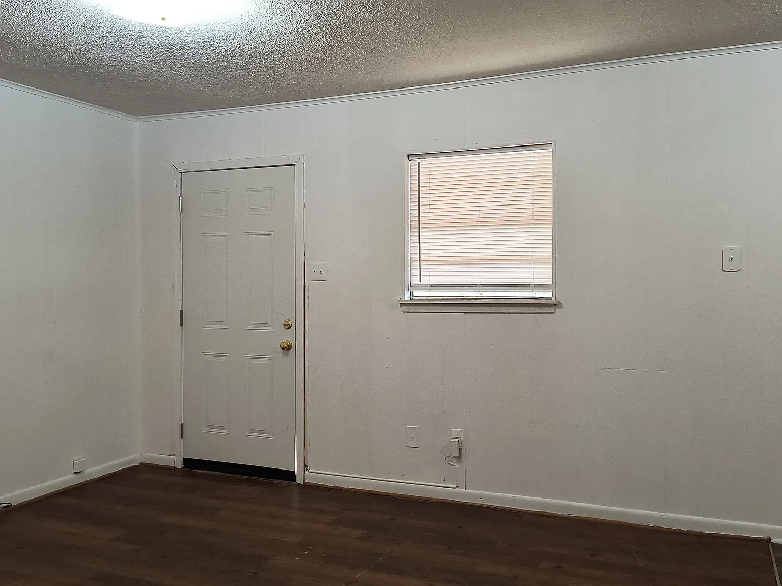 2817-2819 South Apple Street - 2819 — Photo 3