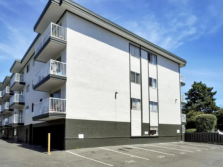 1928 Lee Ave #307 — Photo 5