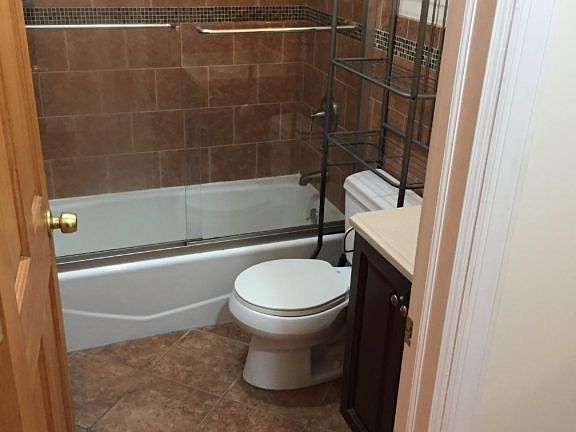 5th image of 2264 21st St #1