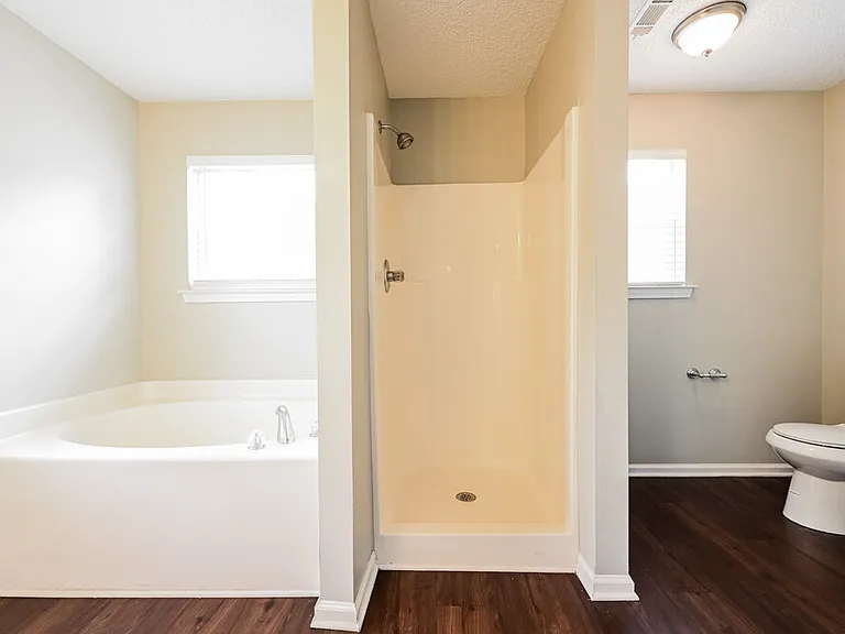 5028 Kens Ct — Photo 11