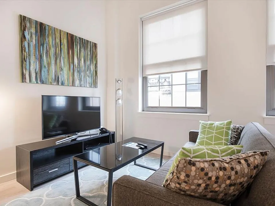 8 Harrison Ave #ID1040131P