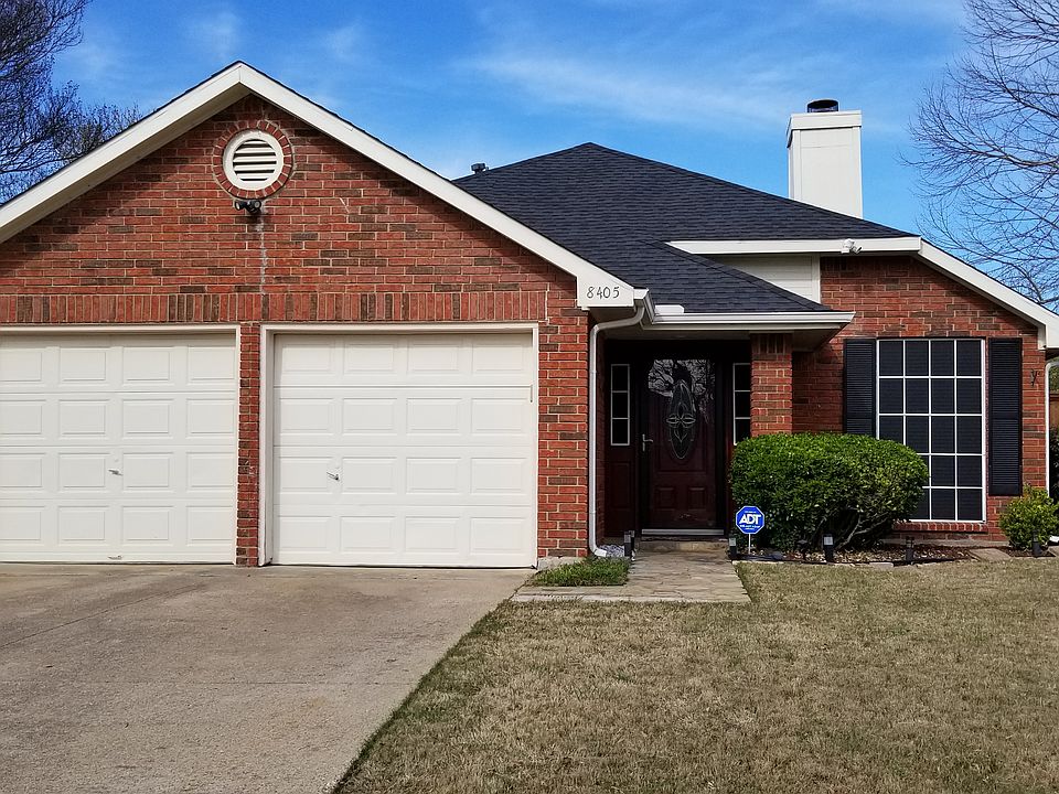 Nice curb appeal, move in re