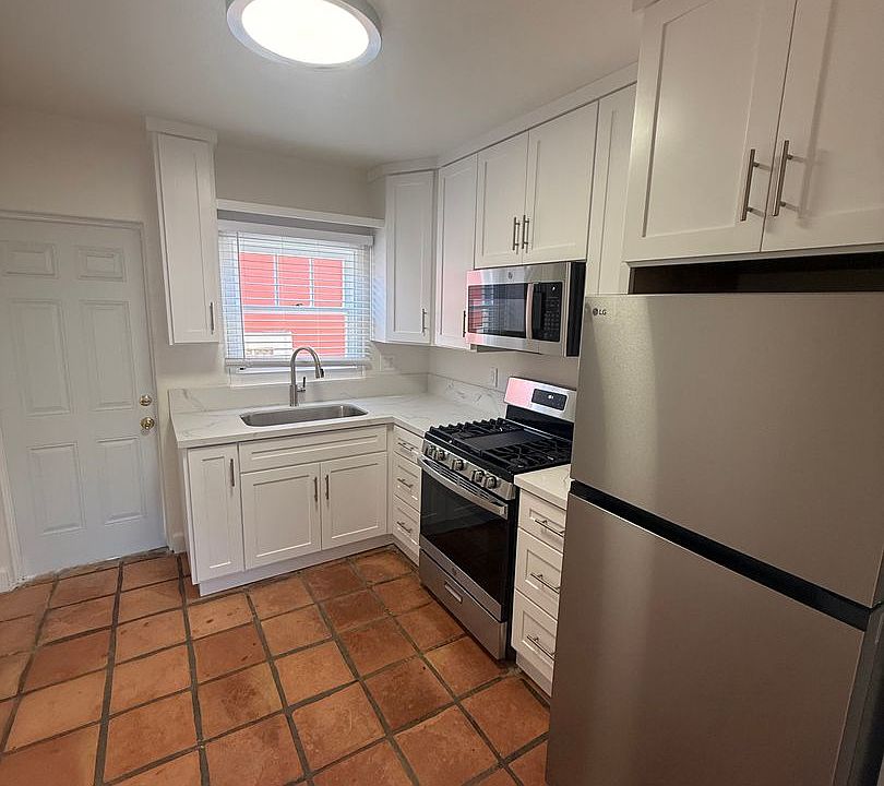 1st image of 1906-44 K St #310