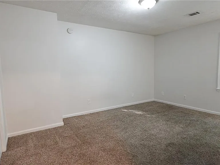 5504 Estates Ct — Photo 11