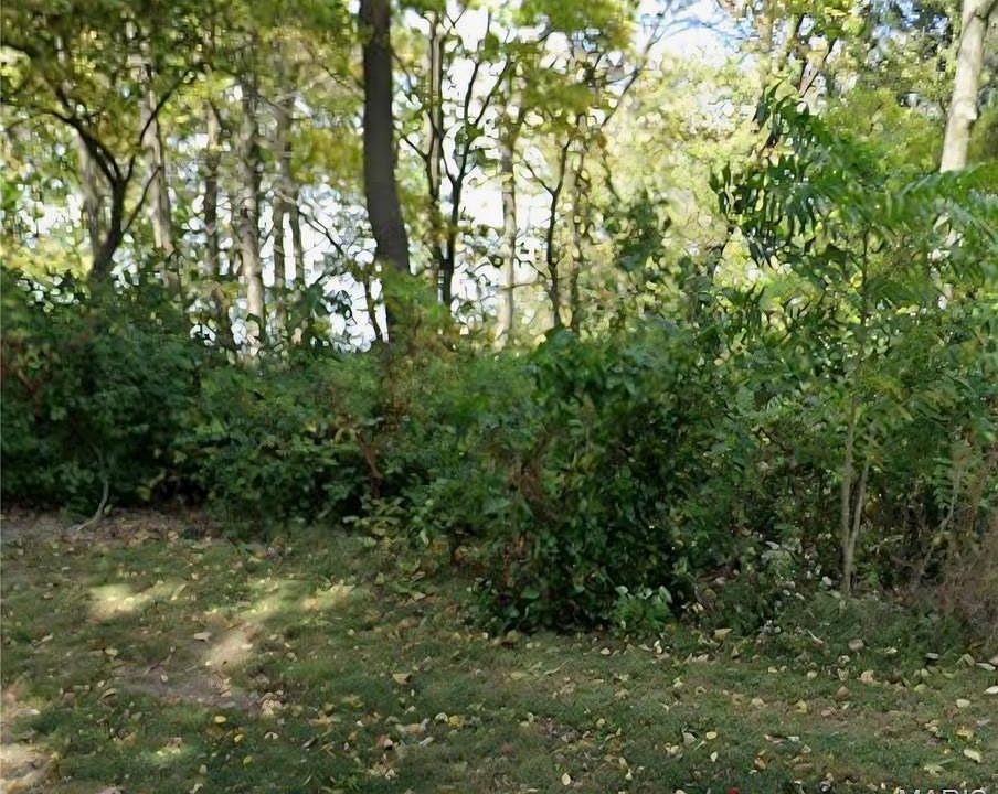 1st image of Briar Hill Rd