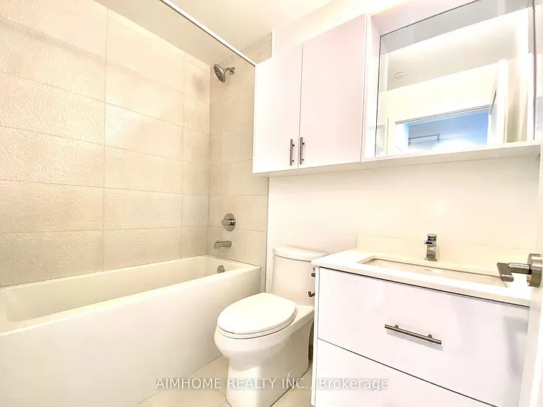 5105 Hurontario St #2003 — Photo 7