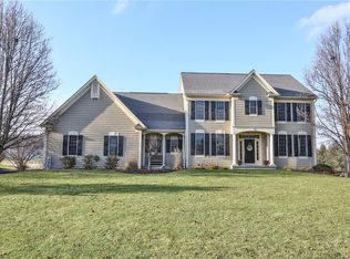 74 Cobblecreek Rd, Victor, NY 14564