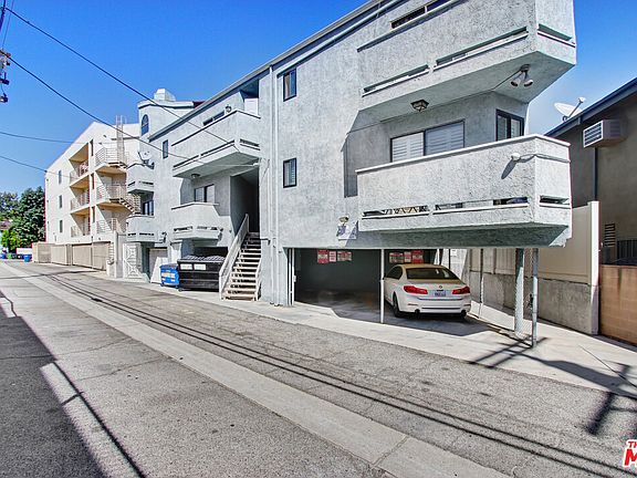 3rd image of 4211 Arch Dr APT 102