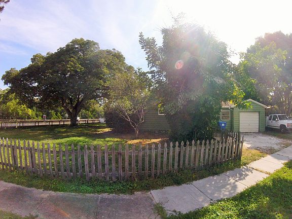 corner lot w/ drive on side