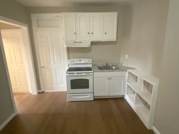 445 Albany Ave #A3, Hartford, CT 06120