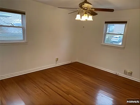 567 Stewart St #2 — Photo 5