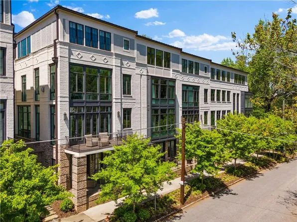 1059 Abington Ct, Atlanta, GA 30319