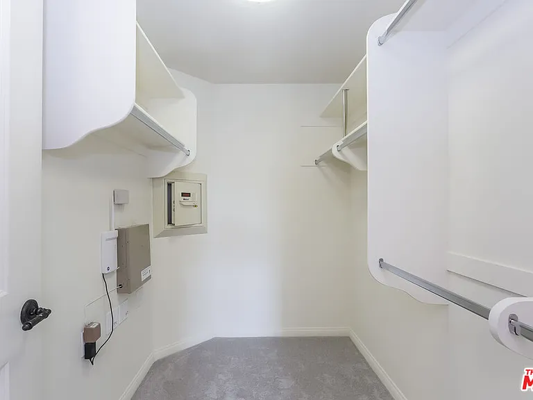 12026 Hoffman St #402 — Photo 27