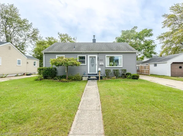 1716 Minnie St, Port Huron, MI 48060