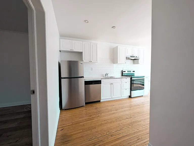136 Weber St E #9 — Photo 5