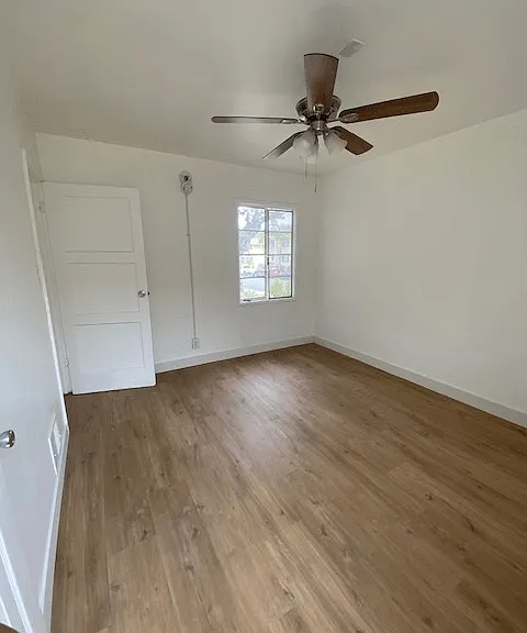 4035-4057 S Muirfield Rd — Photo 19