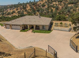 30738 Country Oak Ln, Prather, CA 93651