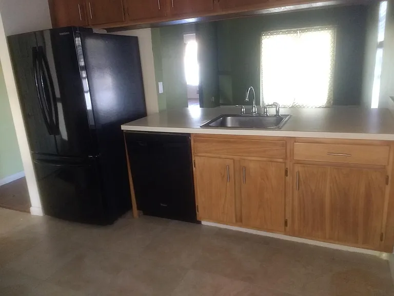 3721 Farnham Ct — Photo 14