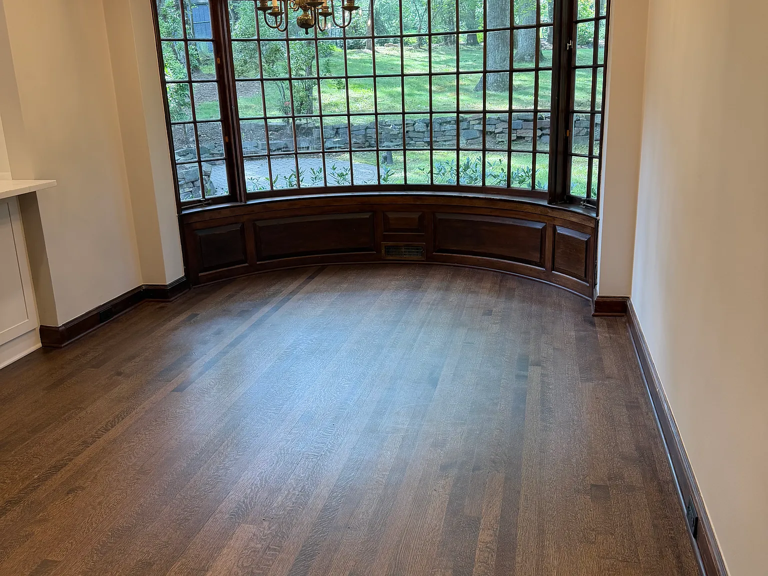 4 bed, 2.5 bath, 2069 sqft, $7,000 — Photo 3