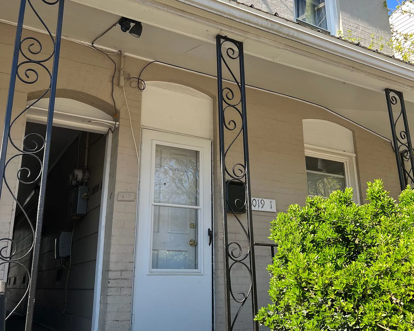 1015 W Leigh St — Photo 3