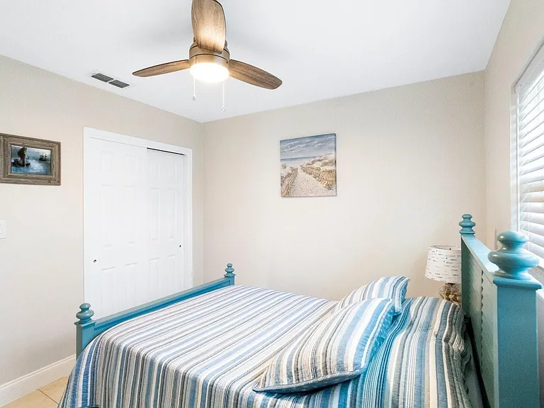 1253 Friar Tuck Ln #1253 — Photo 15