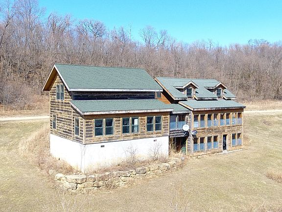 2nd image of 10660 Wagon Trail Ln