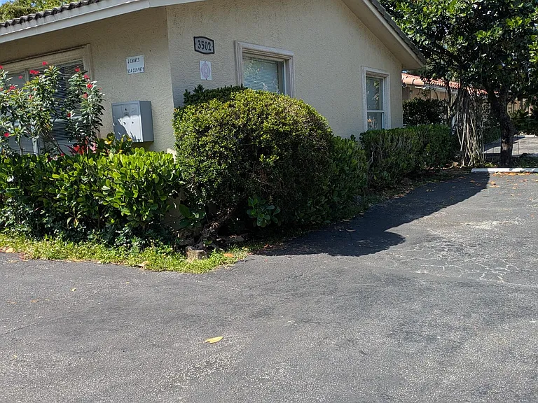 3502 Riverside Dr #3 — Photo 8