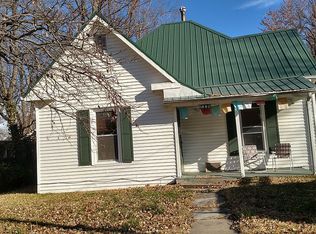 1004 Coats St, Columbia, MO 65201