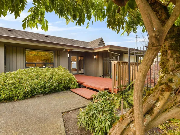 754 Walfred Rd, Langford, BC V9C 2N9