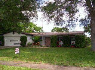 982 Kings Post Rd, Rockledge, FL 32955