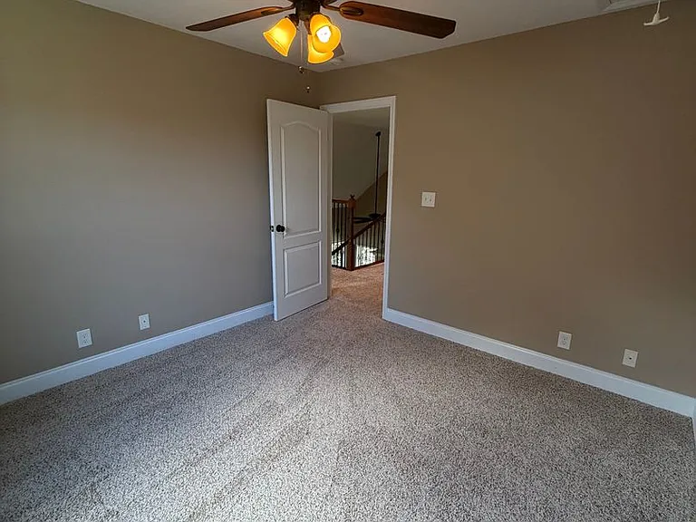 266 Turnberry Cir — Photo 24