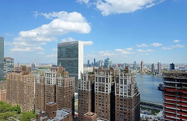 Rented by LG Fairmont Group | media 27