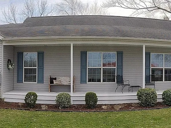 303 Brady St, Oakley, MI 48649